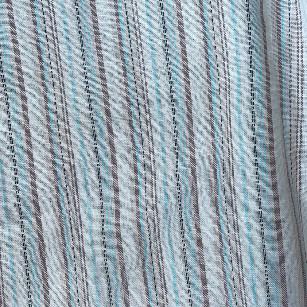 Linen Capris - Picture 2 of 4